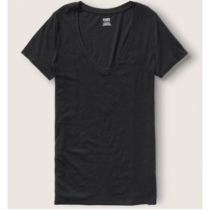 VS Pink V-neck T-shirt Bundle